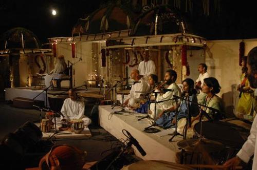 Sounds_of_isha_08