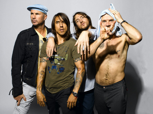 Rhcp-red-hot-chili-peppers-2867910-640-480