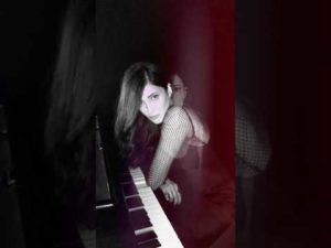 Shruti Haasan- Edge- Score Indie Reviews