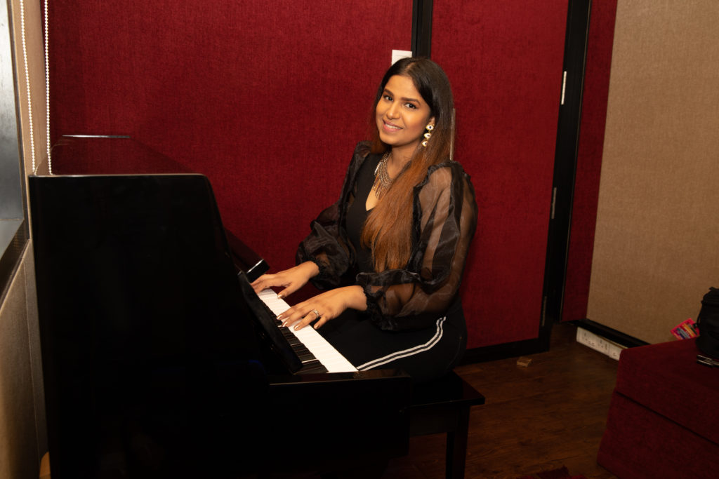 The Voice Behind The Voice: A Look At India's Leading Women Vocal Coaches - Score Short Reads