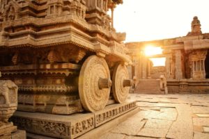 The mysterious temple full of songs in south India - Score Short Reads