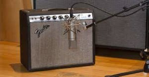 How to Mic your Electric Guitar Amps Properly - Score Short Reads