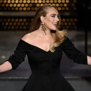 Power-packed female pop singers to hear this season - Score Short Reads